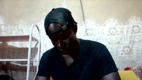 Snapshot of mclntz_bbc chatting on December 18, 3:33 pm mclntz_bbc online show from December 18, 3:33 pm