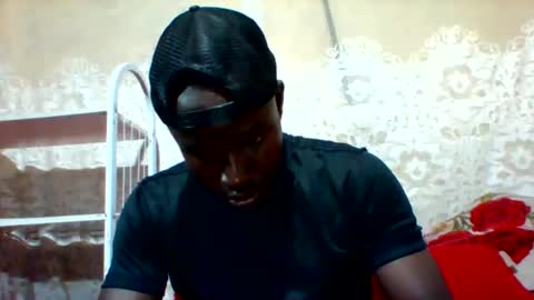 Snapshot of mclntz_bbc chatting on December 28, 7:22 pm mclntz_bbc online show from December 28, 7:22 pm