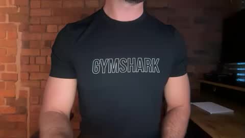 mcr8080 online show from April 15, 5:07 am