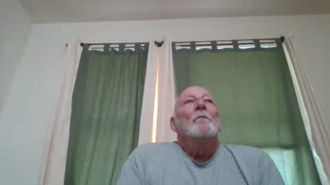 Snapshot of mdane99 chatting on October 29, 7:17 pm mdane99 online show from October 29, 7:17 pm