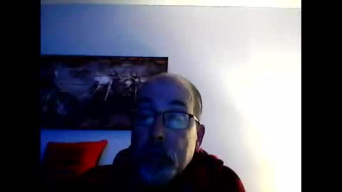 me at home online show from May 13, 10:56 am