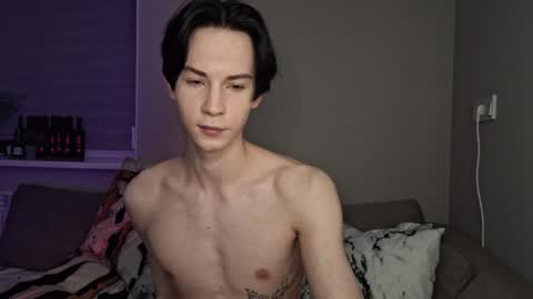 Snapshot of meetmikee chatting on January 4, 9:31 pm telegram mksyron online show from January 4, 9:31 pm