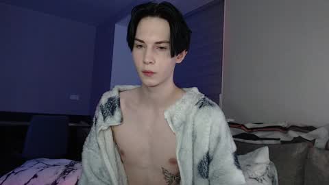 Snapshot of meetmikee chatting on December 17, 3:50 am telegram mksyron online show from December 17, 3:50 am