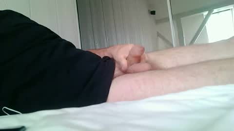 meforu21 online show from June 17, 1:57 pm