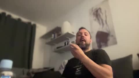 mega1185264 online show from April 28, 6:56 pm