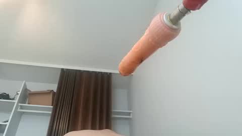 meheriuk68 online show from October 12, 6:46 pm