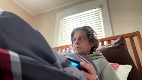 Snapshot of melays1972 chatting on February 16, 1:49 pm Tan lines online show from February 16, 1:49 pm