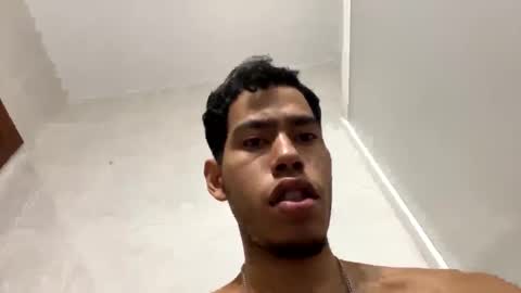 memolesta13 online show from February 4, 7:00 pm