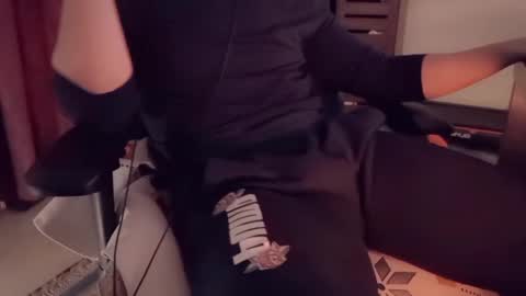 Snapshot of meow609 chatting on October 31, 4:03 am meow609 online show from October 31, 4:03 am