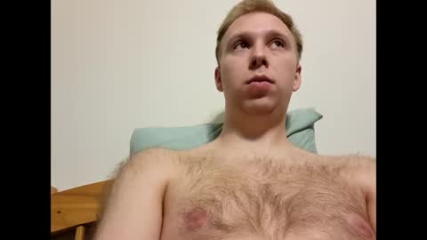 Snapshot of meow732 chatting on October 27, 5:10 am meow732 online show from October 27, 5:10 am