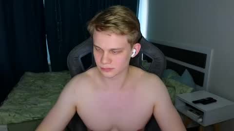 Mickey online show from April 23, 12:29 pm