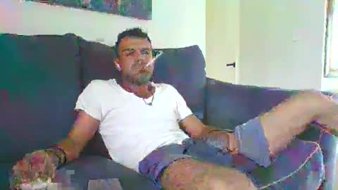Snapshot of mercedes190d chatting on October 7, 4:44 pm Mercedes190d online show from October 7, 4:44 pm