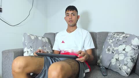 Snapshot of merwil_mastercum chatting on December 9, 12:56 am way online show from December 9, 12:56 am