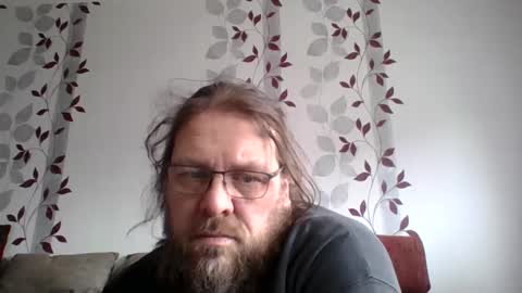 Snapshot of metallbuddy chatting on February 15, 10:44 am ask me online show from February 15, 10:44 am