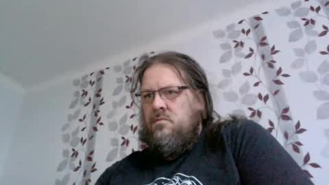 Snapshot of metallbuddy chatting on February 27, 6:40 am ask me online show from February 27, 6:40 am