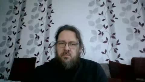 Snapshot of metallbuddy chatting on February 11, 7:02 am ask me online show from February 11, 7:02 am