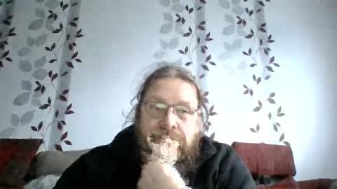 Snapshot of metallbuddy chatting on January 10, 7:35 am ask me online show from January 10, 7:35 am