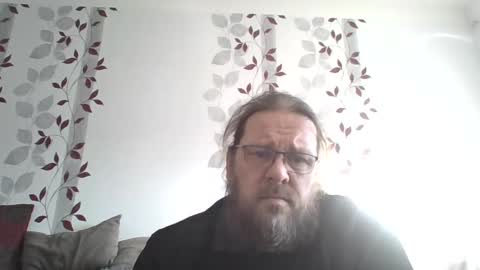 Snapshot of metallbuddy chatting on February 3, 8:57 am ask me online show from February 3, 8:57 am