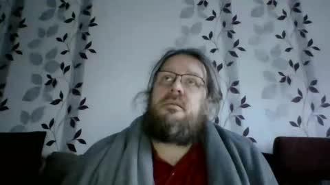 Snapshot of metallbuddy chatting on February 14, 7:07 am ask me online show from February 14, 7:07 am