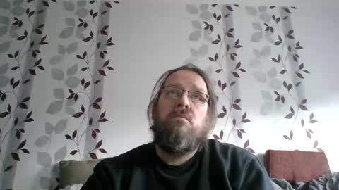 Snapshot of metallbuddy chatting on December 8, 9:57 am ask me online show from December 8, 9:57 am