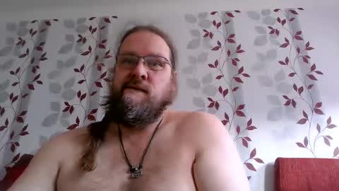 Snapshot of metallbuddy chatting on December 20, 10:27 am ask me online show from December 20, 10:27 am
