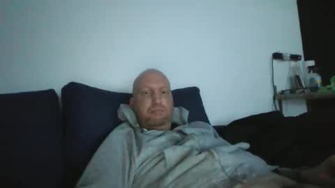 metaller123456 online show from April 4, 6:05 pm