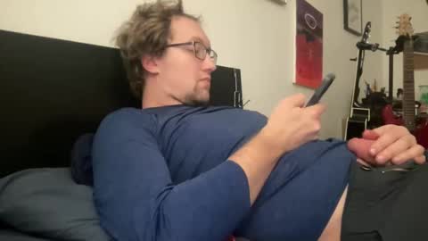 Snapshot of metallica92786 chatting on December 28, 5:23 am metallica92786 online show from December 28, 5:23 am