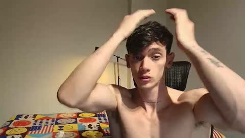 Snapshot of metatron_muscle chatting on February 15, 1:43 am Dany online show from February 15, 1:43 am