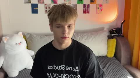 Arthur online show from May 8, 11:32 am