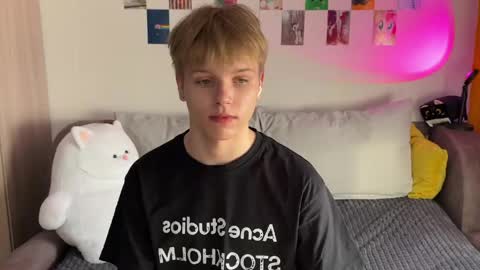 Arthur online show from May 11, 4:04 pm
