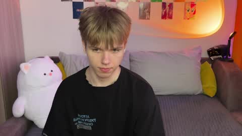 Arthur online show from May 6, 6:08 pm
