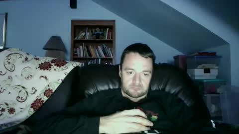 LockedOutNaked online show from December 7, 12:24 pm