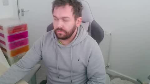 mg-of online show from November 18, 9:02 am