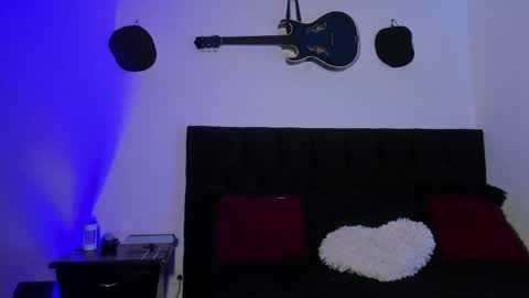 MATHIAS online show from April 12, 4:47 am