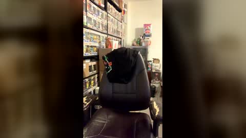 Mark online show from April 28, 4:39 am