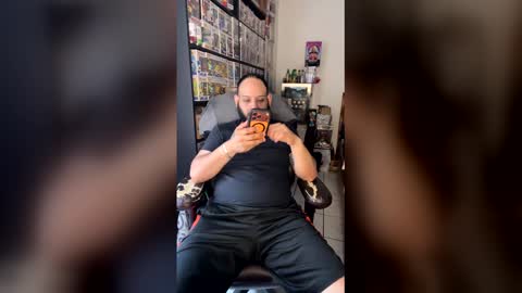 Mark online show from April 23, 5:37 pm