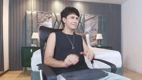 Michael online show from March 8, 2:04 am