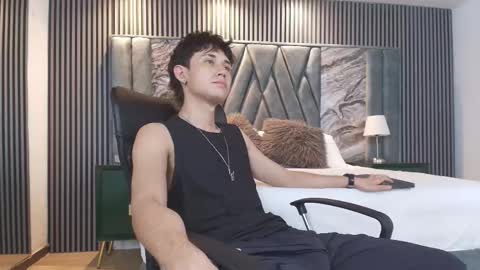 Michael online show from March 11, 9:00 pm