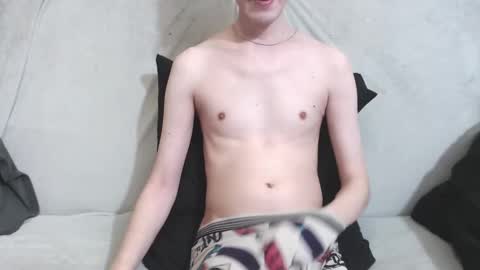Snapshot of michael_danymans chatting on February 14, 12:36 pm Michael online show from February 14, 12:36 pm
