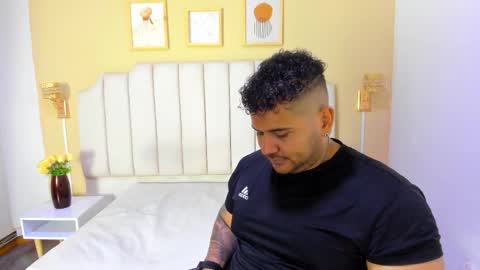 MICHAEL online show from November 10, 8:03 pm