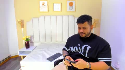 MICHAEL online show from November 8, 8:12 pm