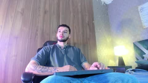 Snapshot of michael_magno chatting on January 14, 10:06 am Michael Stevens online show from January 14, 10:06 am
