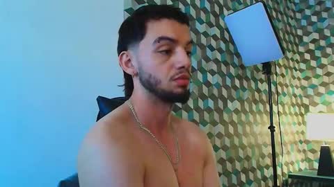 Snapshot of michael_magno chatting on November 1, 10:14 pm Michael Stevens online show from November 1, 10:14 pm