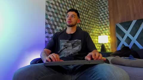 Snapshot of michael_magno chatting on March 1, 6:43 pm Michael Stevens online show from March 1, 6:43 pm