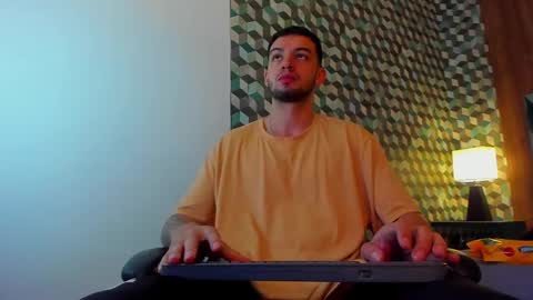Snapshot of michael_magno chatting on March 6, 11:36 am Michael Stevens online show from March 6, 11:36 am