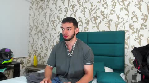 Snapshot of michael_magno chatting on December 3, 10:15 am Michael Stevens online show from December 3, 10:15 am