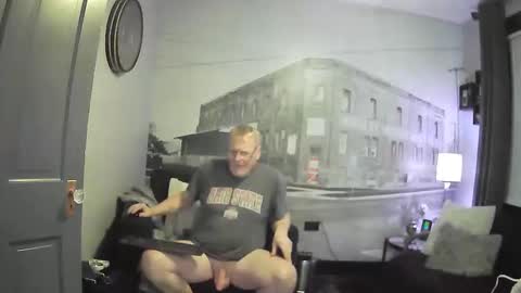 michael_remington online show from February 23, 2:57 am