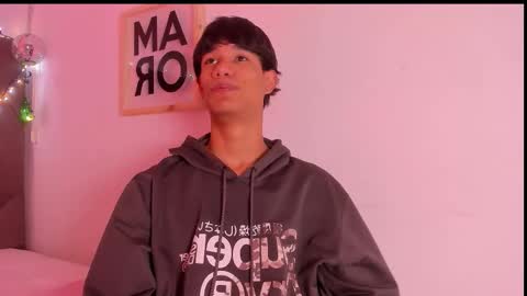 michael_vidal online show from November 12, 9:30 pm