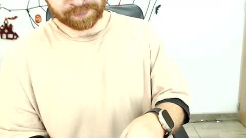 Michael  Contenido explcito online show from October 12, 1:10 am