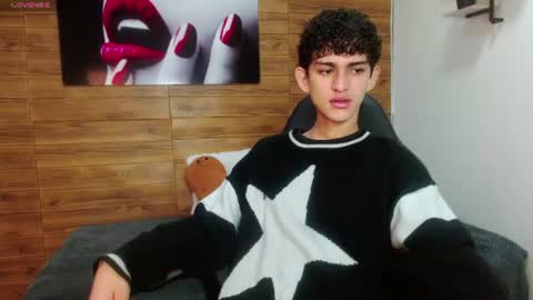 michaelkoiv online show from June 20, 12:32 pm